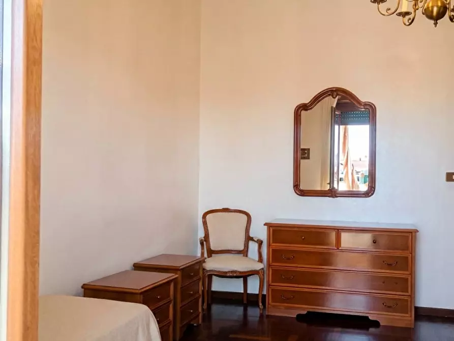 Immagine 6 di Appartamento in vendita  in Via Genova 241 a Torino