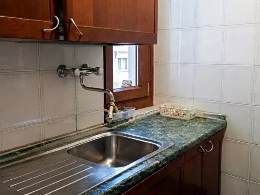 Immagine 10 di Appartamento in vendita  in Via Genova 241 a Torino