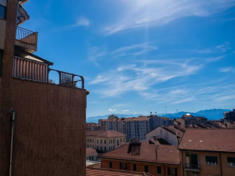 Immagine 18 di Appartamento in vendita  in Via Genova 241 a Torino