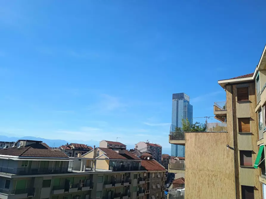 Immagine 15 di Appartamento in vendita  in Via Genova 241 a Torino