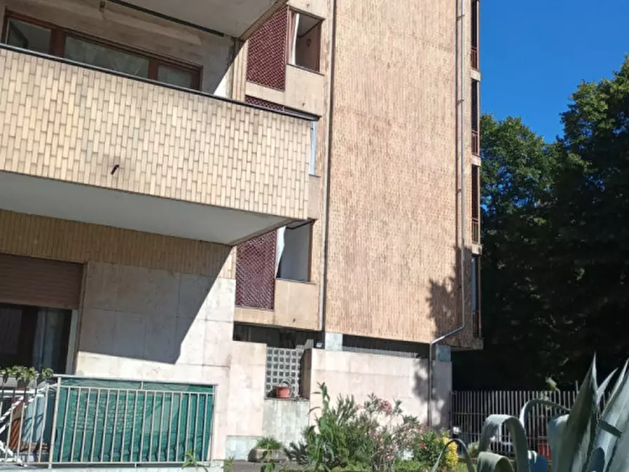 Immagine 23 di Appartamento in vendita  in Via Genova 241 a Torino