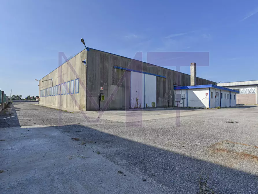 Immagine 8 di Capannone industriale in affitto  in Via Remis 6 a San Vito Al Torre