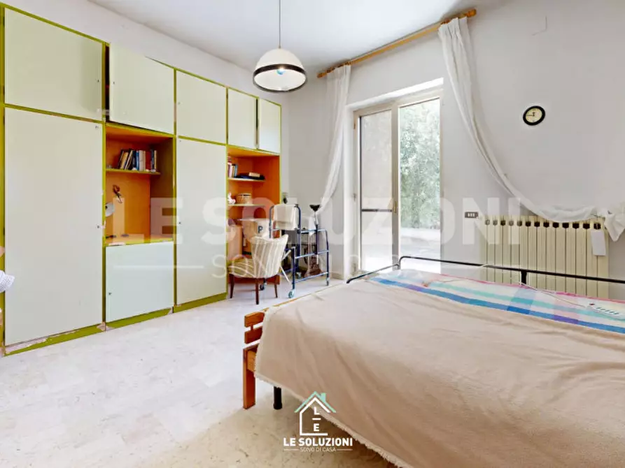 Immagine 14 di Villa in vendita  in Via Generale Luigi Sabato a Putignano