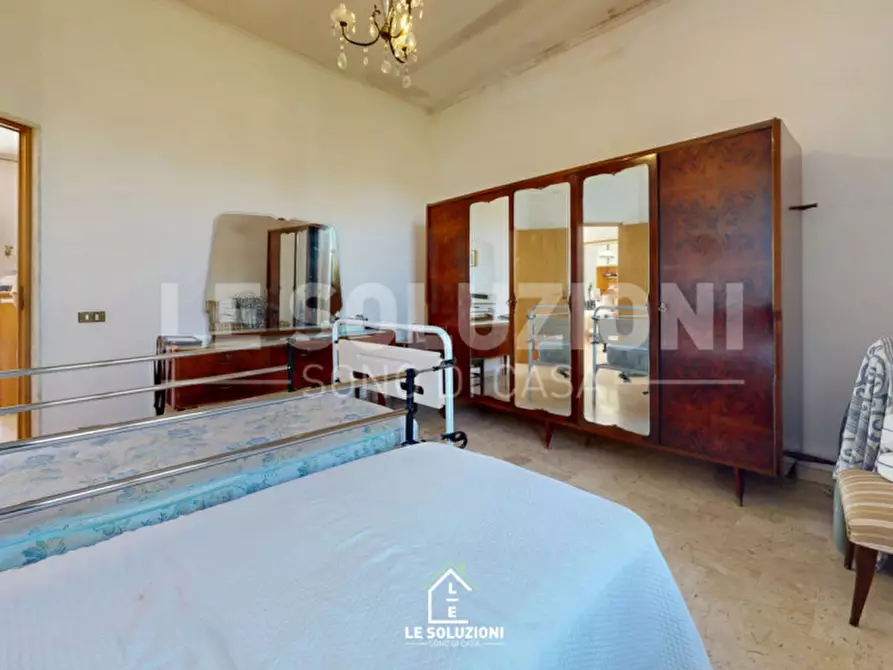 Immagine 16 di Villa in vendita  in Via Generale Luigi Sabato a Putignano