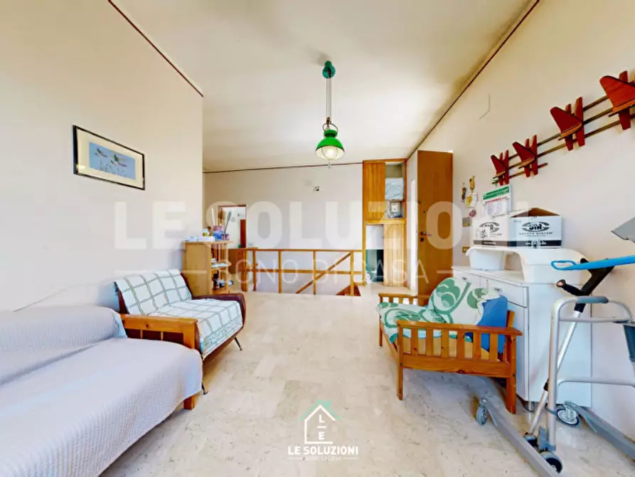 Immagine 22 di Villa in vendita  in Via Generale Luigi Sabato a Putignano