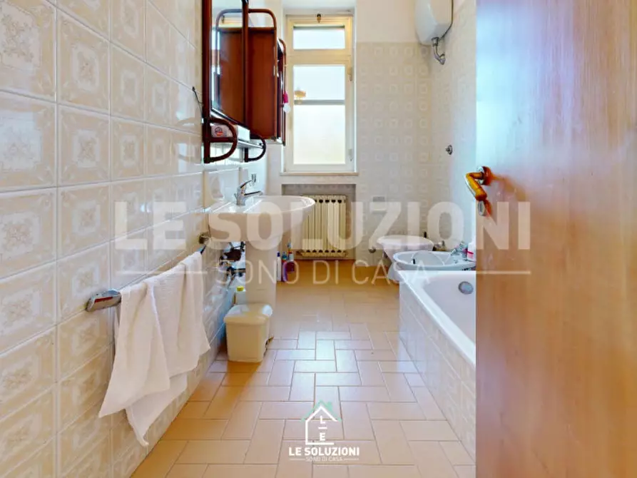 Immagine 29 di Villa in vendita  in Via Generale Luigi Sabato a Putignano