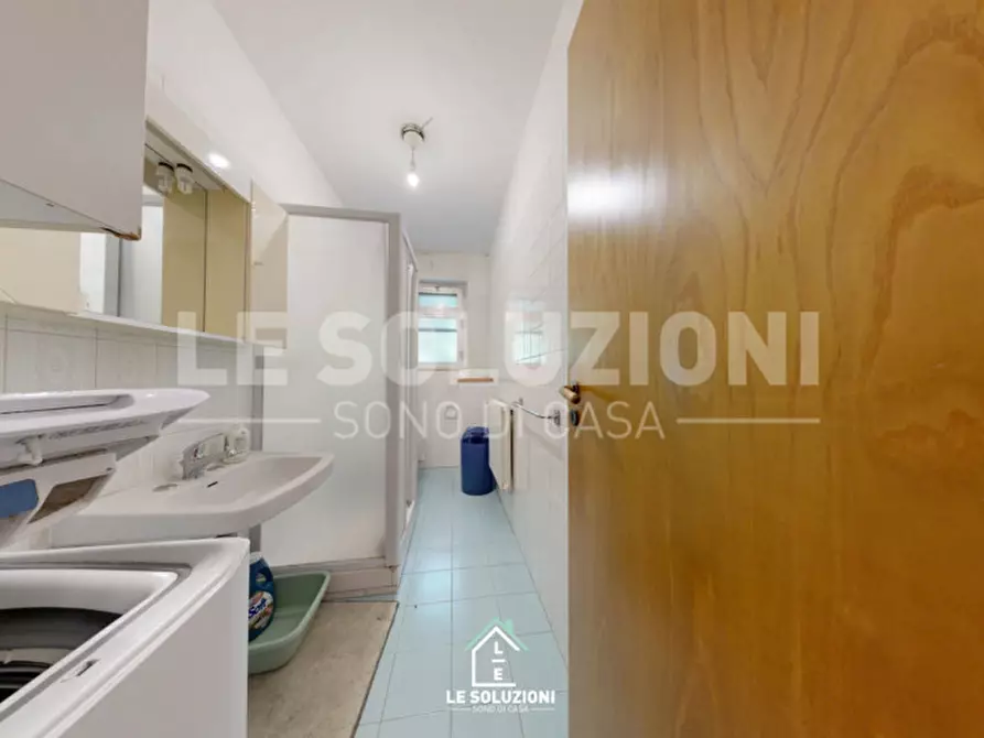Immagine 30 di Villa in vendita  in Via Generale Luigi Sabato a Putignano