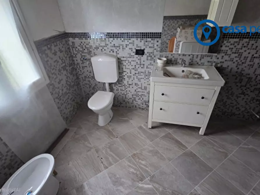 Immagine 26 di Villa in vendita  in Via Casalveghe 16 a Rovigo