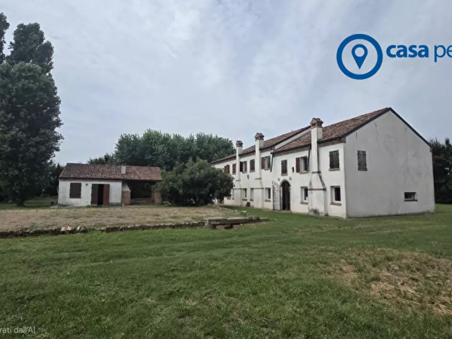 Immagine 62 di Villa in vendita  in Via Casalveghe 16 a Rovigo