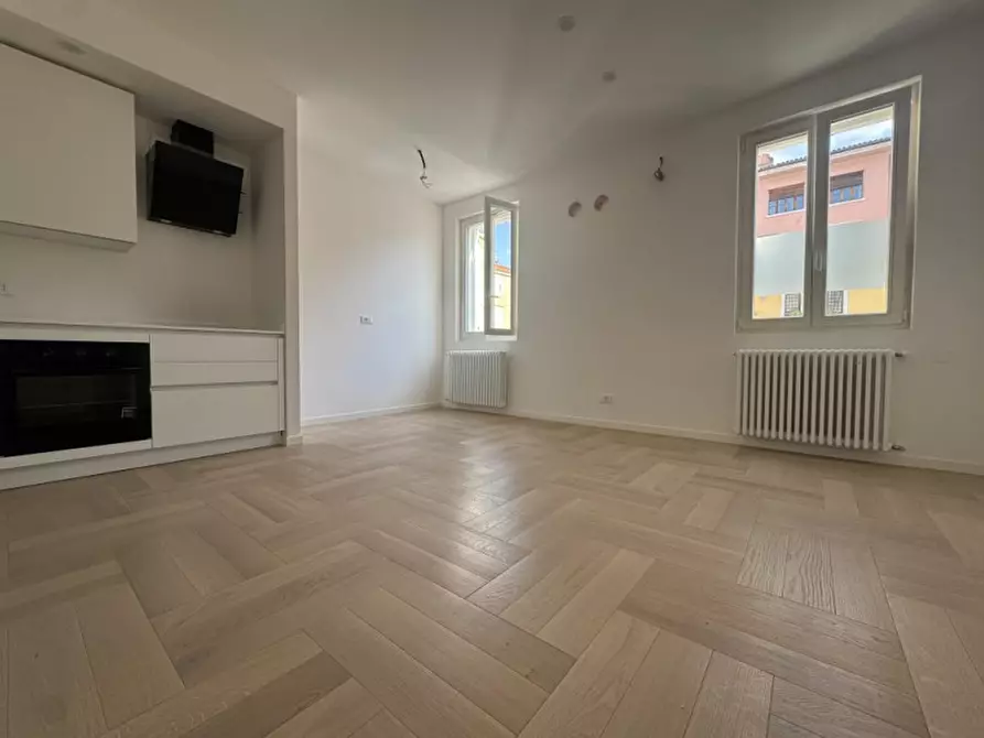 Immagine 1 di Appartamento in vendita  in via Dante a Muggia
