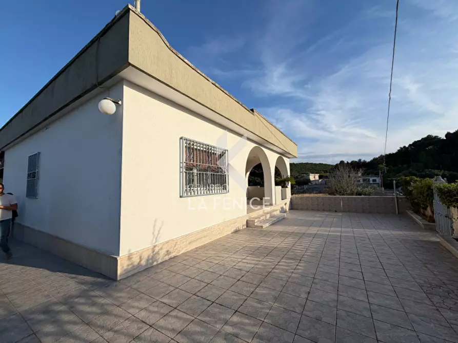 Immagine 6 di Villa in vendita  in Strada Primicerio a Martina Franca