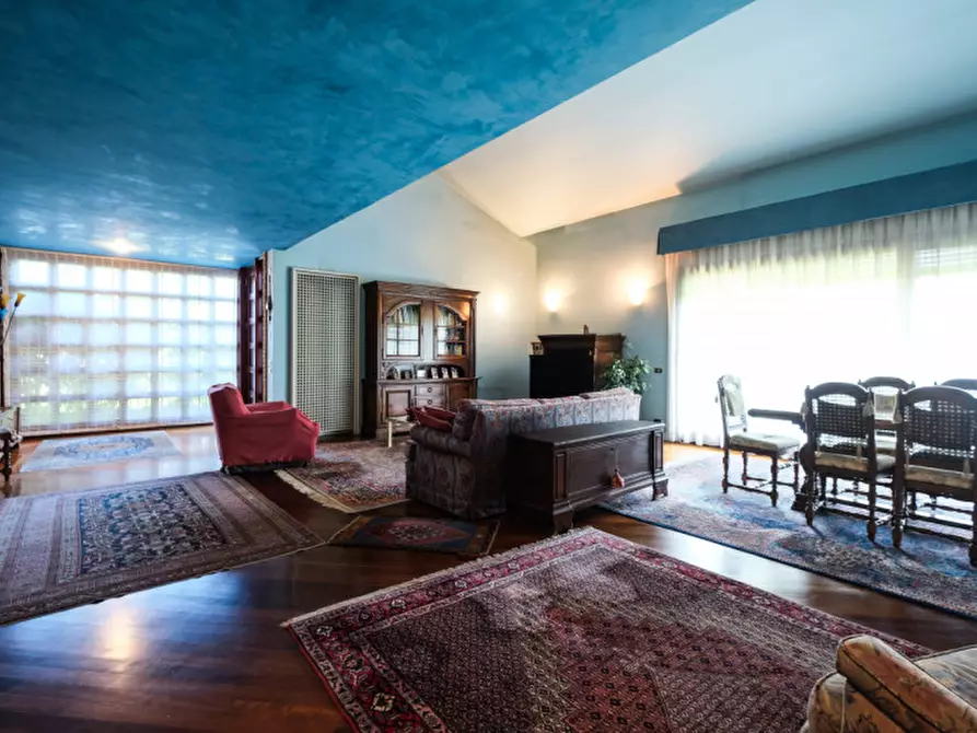 Immagine 7 di Villa in vendita  in via Giorgio La Pira 7 a Isola Vicentina