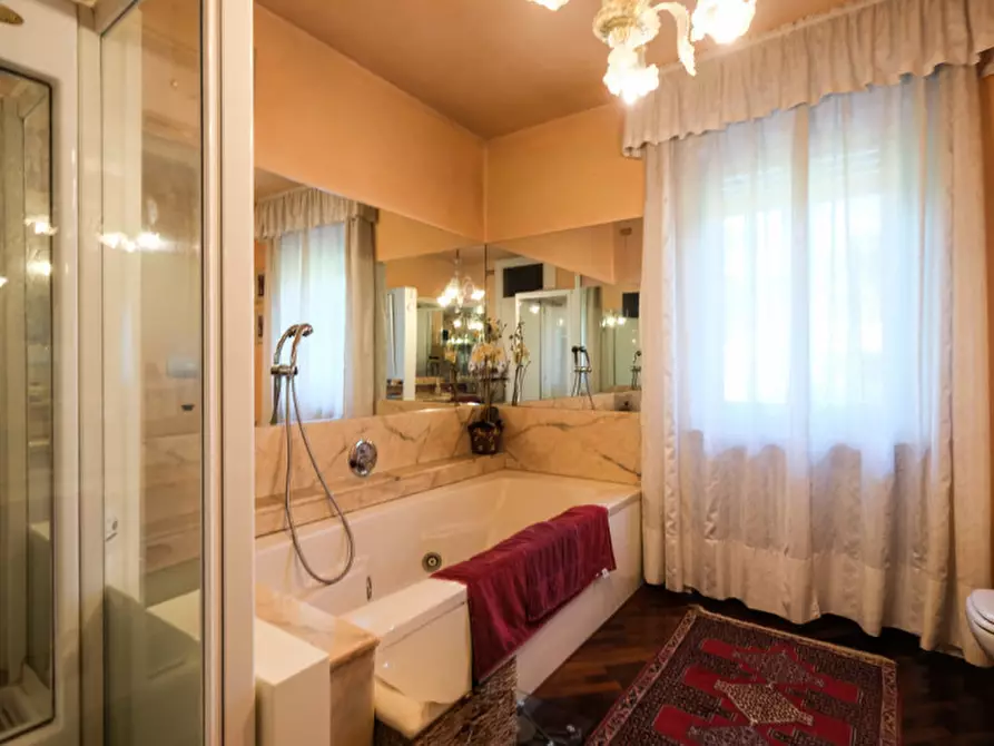 Immagine 24 di Villa in vendita  in via Giorgio La Pira 7 a Isola Vicentina