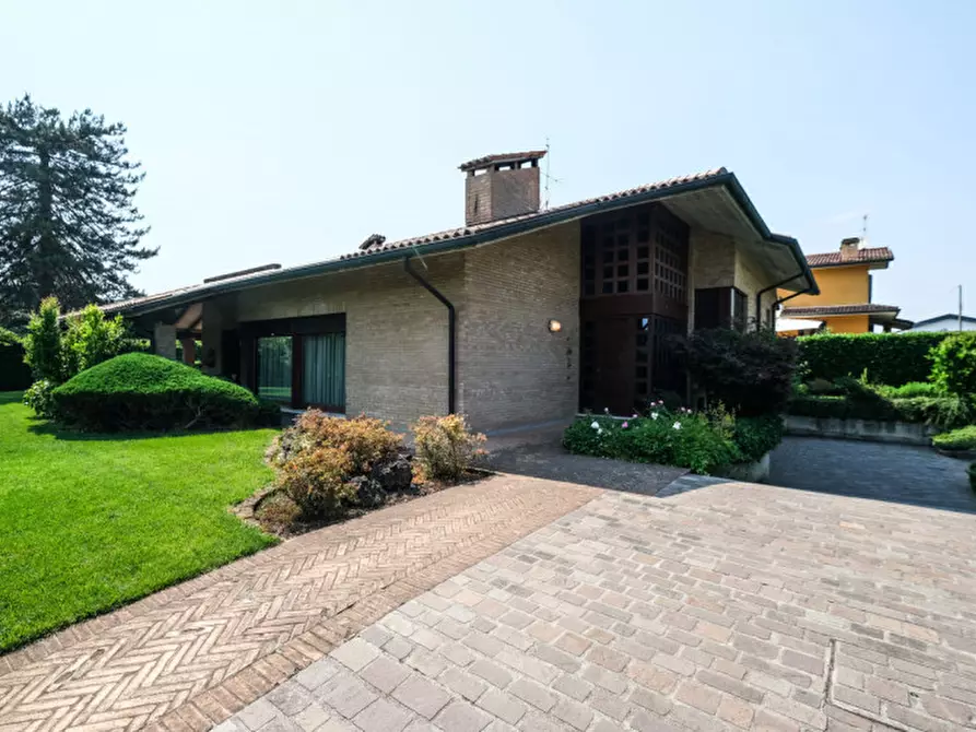 Immagine 52 di Villa in vendita  in via Giorgio La Pira 7 a Isola Vicentina
