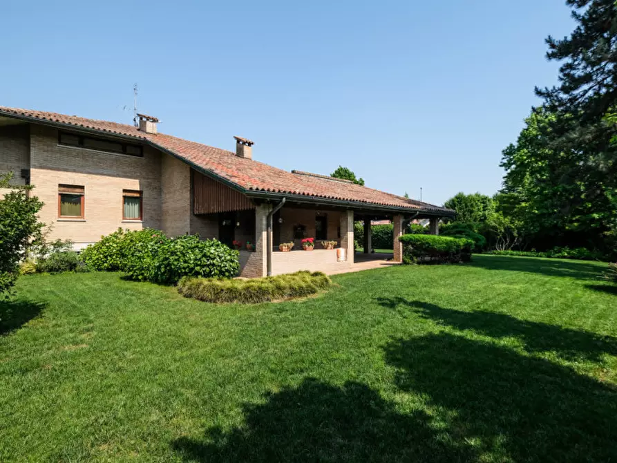 Immagine 56 di Villa in vendita  in via Giorgio La Pira 7 a Isola Vicentina