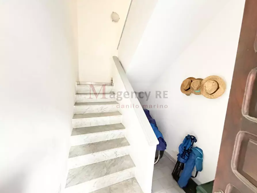 Immagine 2 di Appartamento in vendita  in via monte bianco a Bova Marina