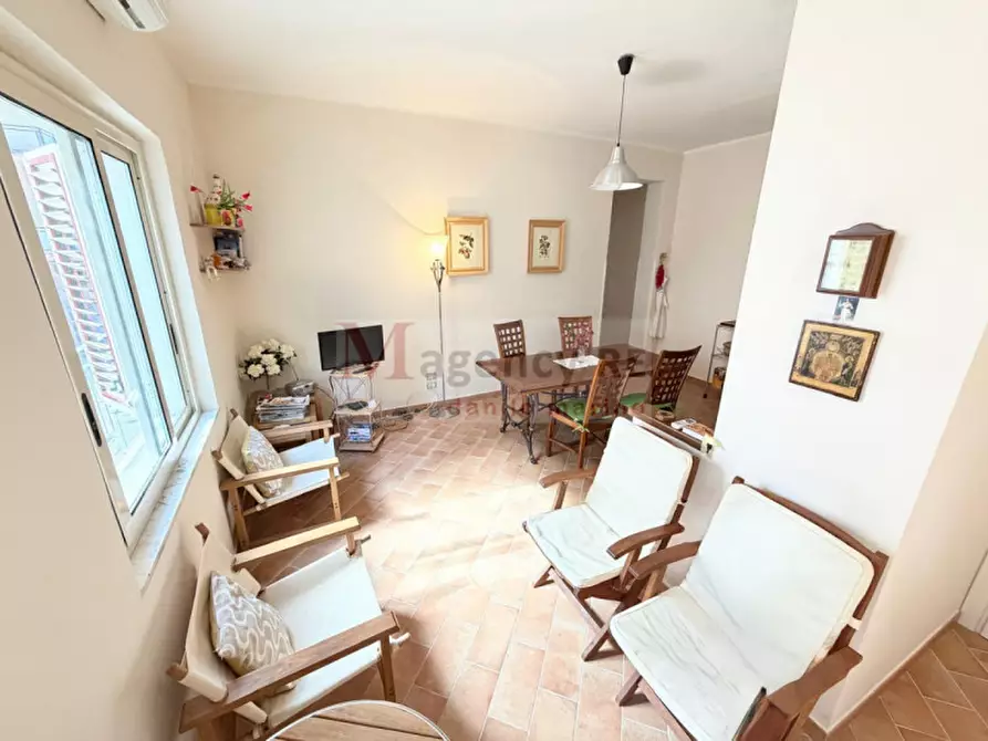 Immagine 4 di Appartamento in vendita  in via monte bianco a Bova Marina