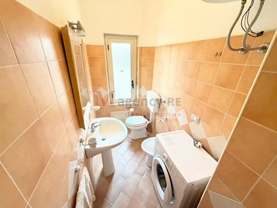 Immagine 10 di Appartamento in vendita  in via monte bianco a Bova Marina