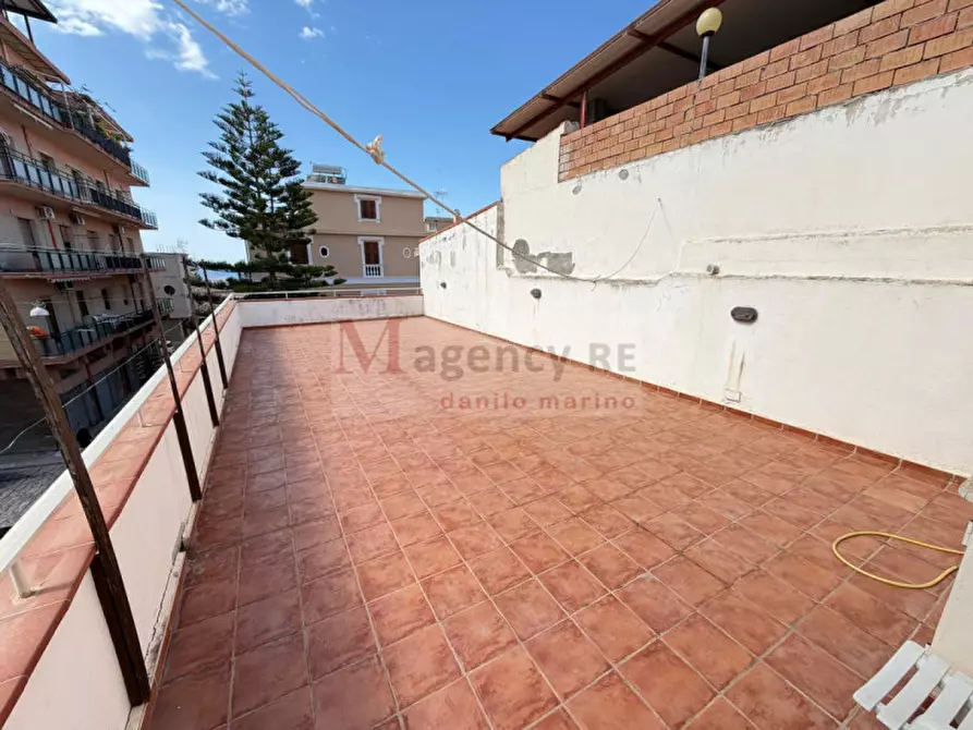 Immagine 14 di Appartamento in vendita  in via monte bianco a Bova Marina