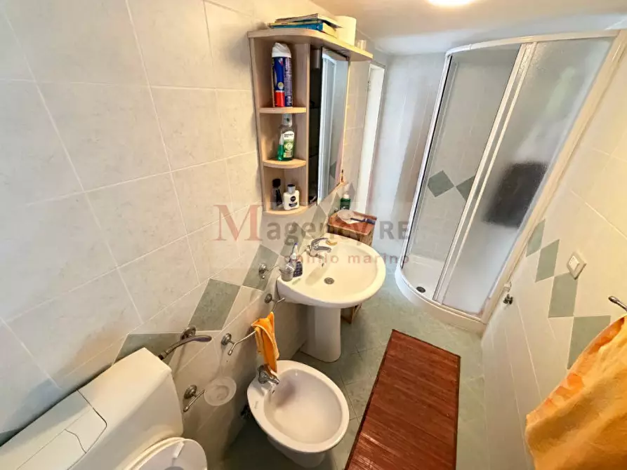 Immagine 17 di Appartamento in vendita  in via monte bianco a Bova Marina