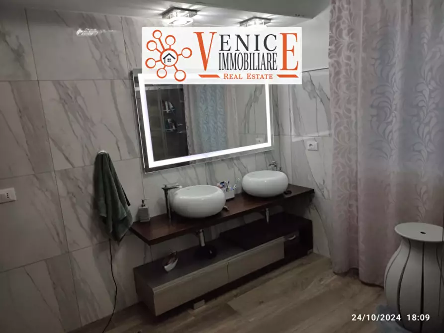 Immagine 15 di Villetta a schiera in vendita  a Chioggia