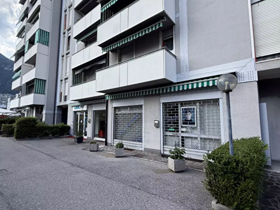 Immagine 5 di Attività commerciale in affitto  in via degasperi trento a Trento