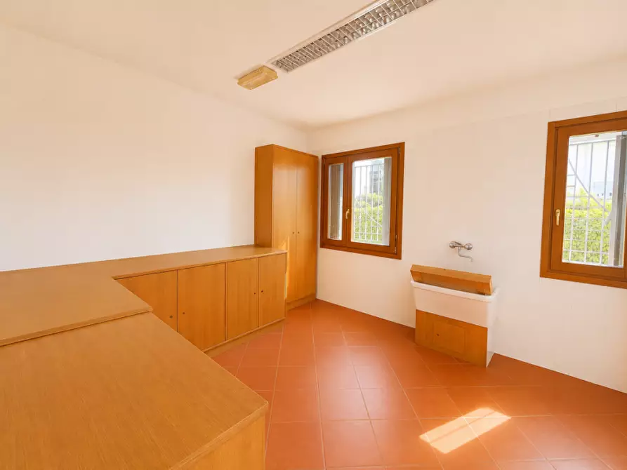 Immagine 4 di Casa bifamiliare in vendita  in Via Giuseppe Garibaldi a Trevignano