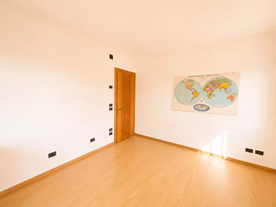 Immagine 8 di Casa bifamiliare in vendita  in Via Giuseppe Garibaldi a Trevignano