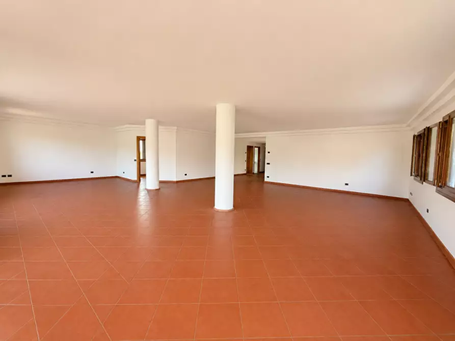 Immagine 12 di Casa bifamiliare in vendita  in Via Giuseppe Garibaldi a Trevignano