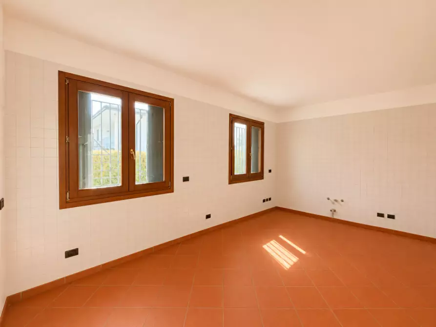 Immagine 13 di Casa bifamiliare in vendita  in Via Giuseppe Garibaldi a Trevignano