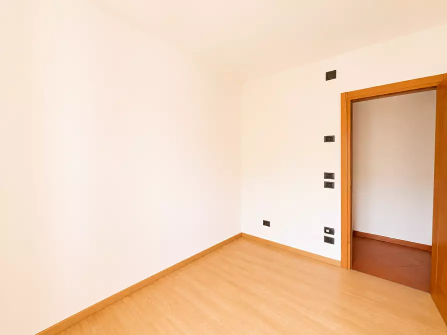 Immagine 19 di Casa bifamiliare in vendita  in Via Giuseppe Garibaldi a Trevignano