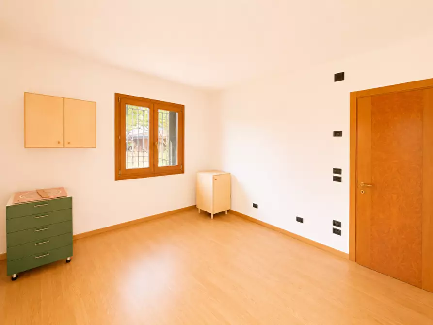 Immagine 21 di Casa bifamiliare in vendita  in Via Giuseppe Garibaldi a Trevignano