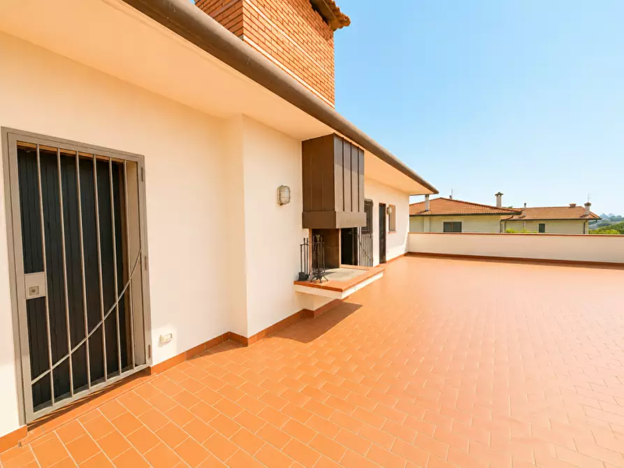 Immagine 17 di Casa bifamiliare in vendita  in Via Giuseppe Garibaldi a Trevignano