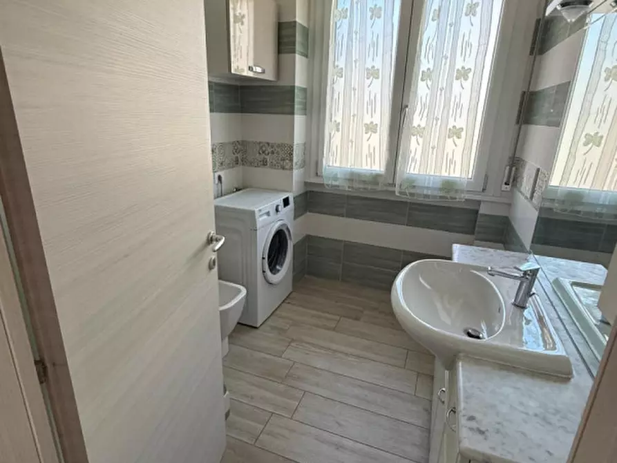 Immagine 11 di Appartamento in vendita  in Via Raffaello Sanzio a Senigallia