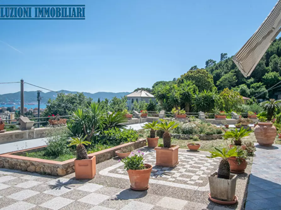 Immagine 8 di Villa in vendita  in Via Campo da tiro a Savona