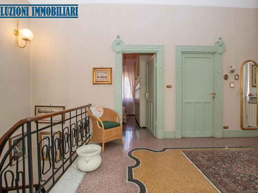 Immagine 30 di Villa in vendita  in Via Campo da tiro a Savona