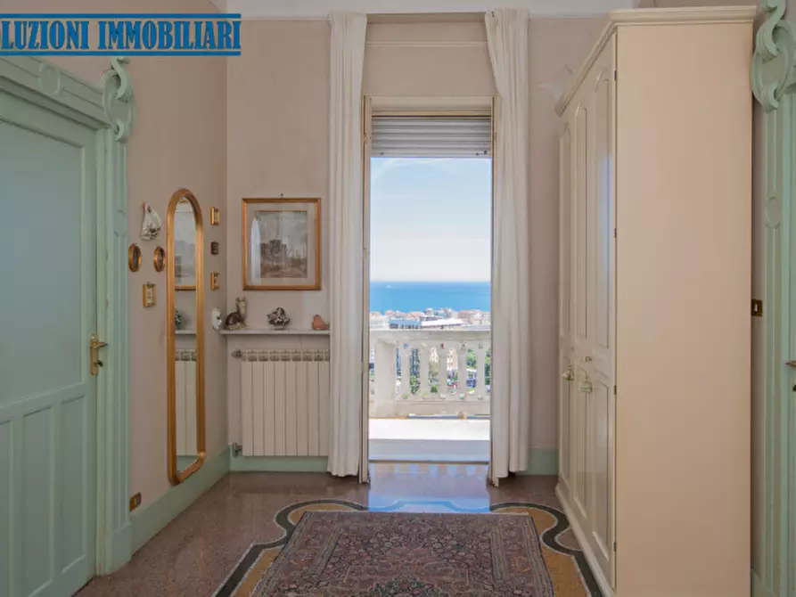 Immagine 31 di Villa in vendita  in Via Campo da tiro a Savona