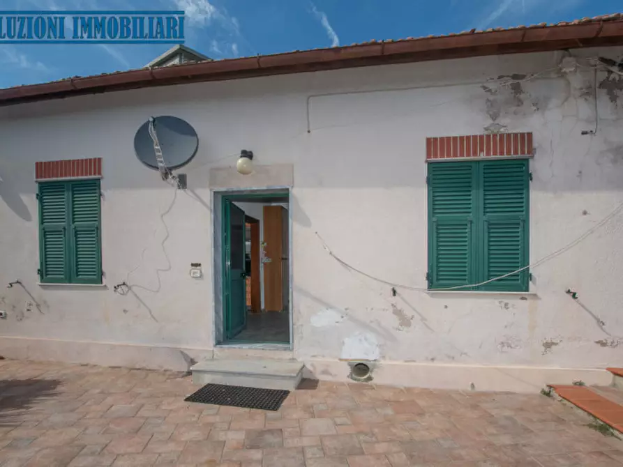 Immagine 51 di Villa in vendita  in Via Campo da tiro a Savona