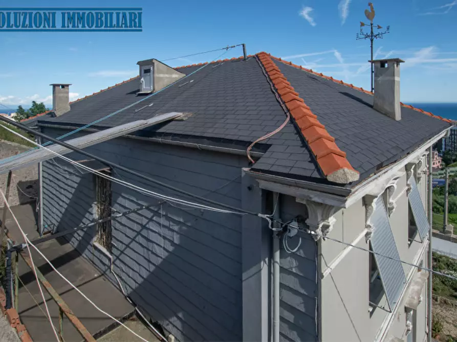 Immagine 52 di Villa in vendita  in Via Campo da tiro a Savona