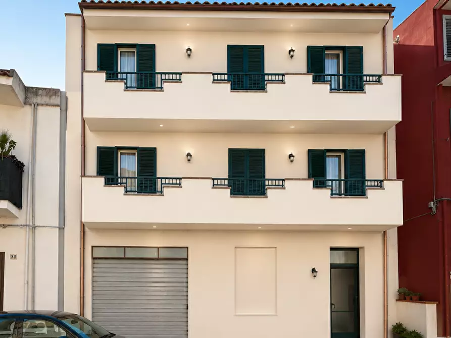 Immagine 2 di Appartamento in vendita  in Via Trieste,37 a Milazzo