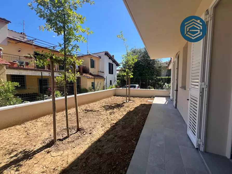 Immagine 33 di Casa bifamiliare in vendita  in Via Benedetto Croce 1 a Campi Bisenzio
