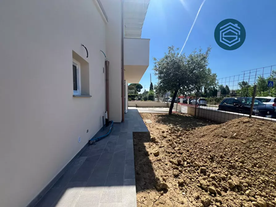 Immagine 35 di Casa bifamiliare in vendita  in Via Benedetto Croce 1 a Campi Bisenzio