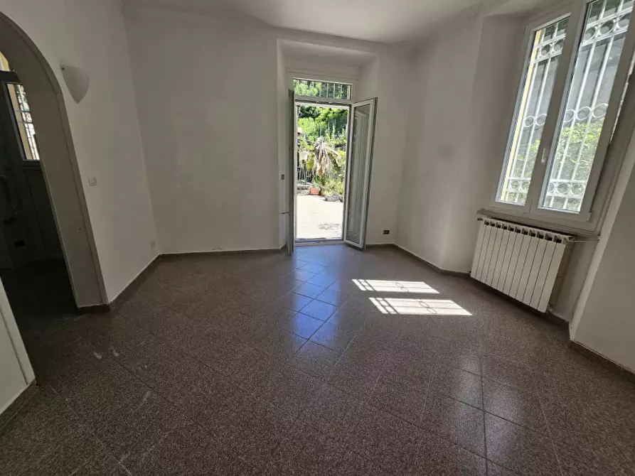 Immagine 8 di Appartamento in vendita  in Via Repusseno a Savona