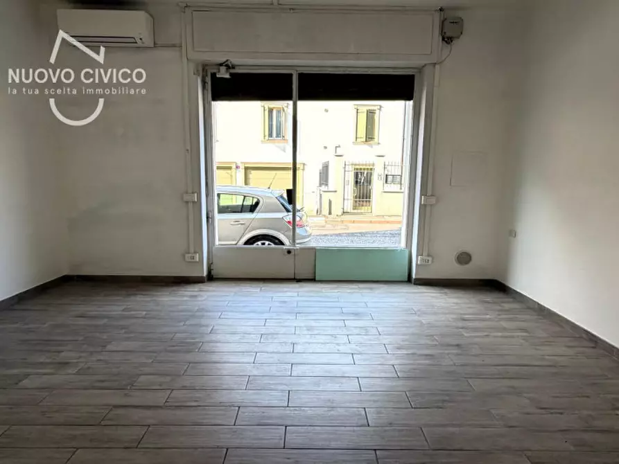 Immagine 3 di Negozio in affitto  in Via Madonna di Campagna, 94 a Verona