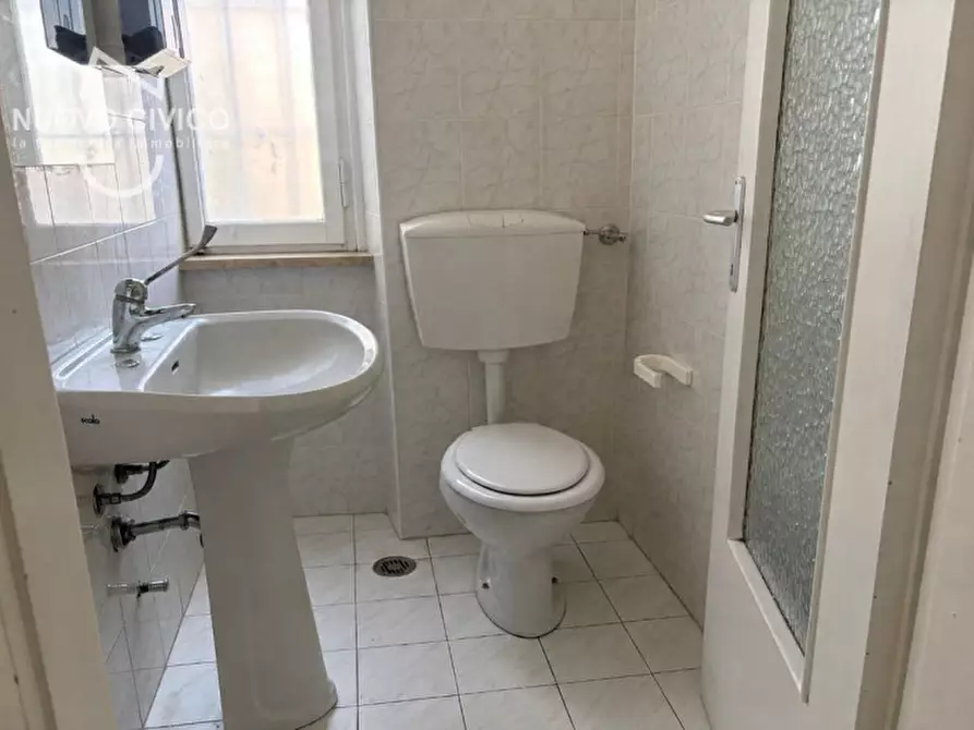 Immagine 5 di Negozio in affitto  in Via Madonna di Campagna, 94 a Verona