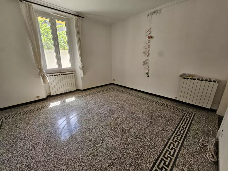 Immagine 14 di Appartamento in vendita  in Via Repusseno a Savona
