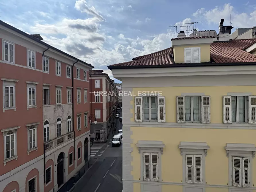 Immagine 8 di Appartamento in affitto  in Via Felice Venezian 1 a Trieste
