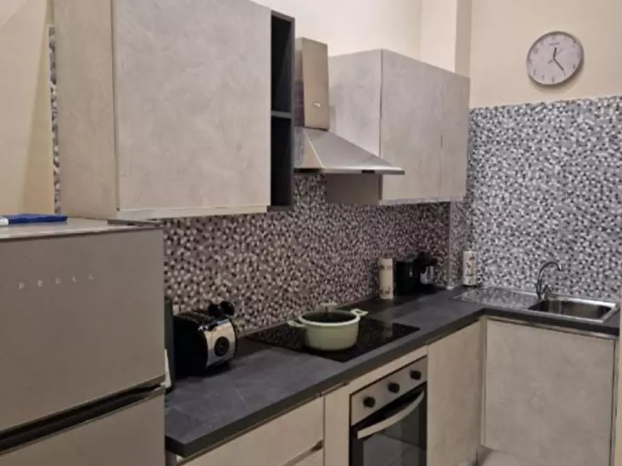 Immagine 2 di Appartamento in affitto  in via santi giovanni e paolo 37 a Napoli