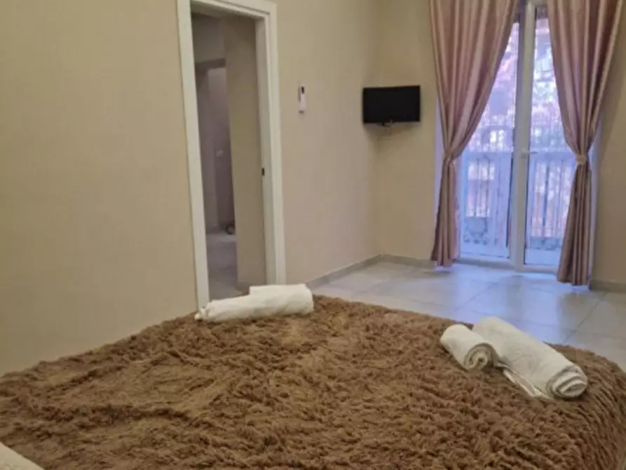 Immagine 4 di Appartamento in affitto  in via santi giovanni e paolo 37 a Napoli