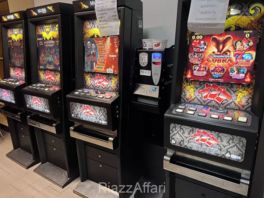 Immagine 12 di Attività commerciale in vendita  in Pontelongo Via Roma a Pontelongo
